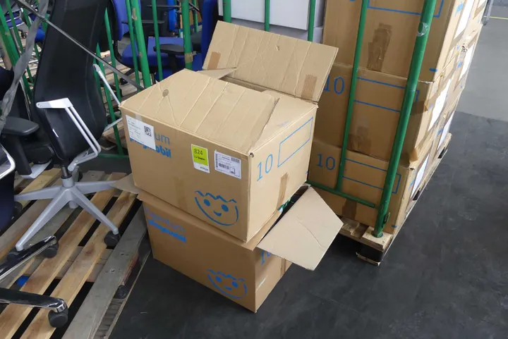 2x Kartons mit Aktenordner